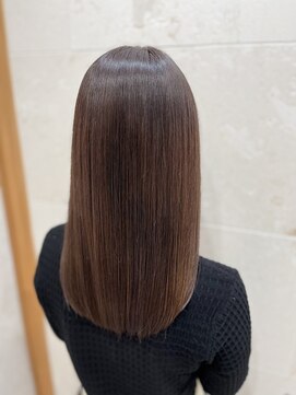 ラフューネ ヨコハマ(Raffune Yokohama) 艶髪ラベンダーカラー髪質改善トリートメント / 高橋 勇樹