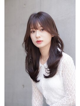 アイディール(:ideal) 髪のボリュームが華やかな若見えロングレイヤー。