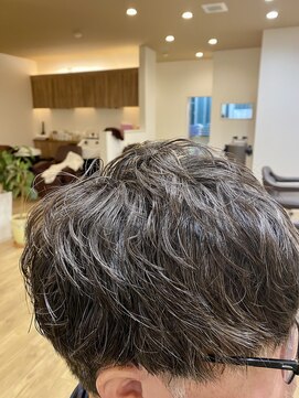 ハッチッチ(ha.chii+2) カット＆パーマ