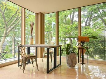 髪質改善ヘアケア美容室　Aime 大宮【エメ】