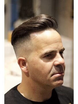 キングスマントーキョー 府中店(KINGSMAN TOKYO) アップバング / ツーブロック / スキンフェード 【府中】