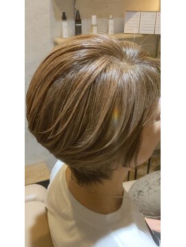 シー 豊川店(She) 大人ショートスタイル　40代、50代、60代