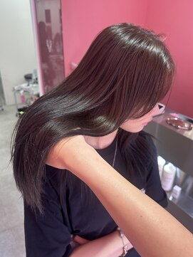 ダズリングディア(Dazzling Deer) ナチュラルブラウン／ロング／ストレート／暗めカラー