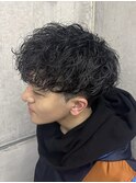 無造作マッシュツイストスパイラルパーマ縦落ちスパイラル黒髪
