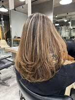 レディアル 大宮(REDEAL ope.) 外国人風バレイヤージュ/ハイライト/白髪ぼかし