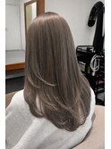ハイレイヤー×ミルクティーグレー