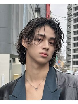 アストラ(ASTRA) MEN’S HAIR/波巻きツイストスパイラル/リバースセンターパート