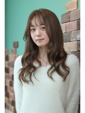 バポス ヘアサロン (BAPOS Hair Salon) 透明感のあるカラ－