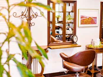 ハッピーアンドサン(happy&sun)の写真/最初から最後まで、一人のスタイリストが専任。あなたの髪の歴史に寄り添い、理想をカタチにします。