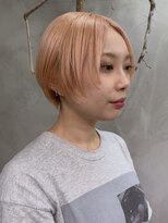 ロリム(RorriM)&nbsp;ショートヘア ハンサムショート サーモンピンク ペールオレンジ