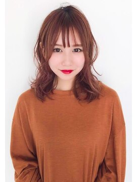 イマ(ima) shiwuミディアム小顔パーマ