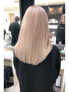 リア 大阪梅田(Ria) ～ホワイトミルクティー～【Ria 大阪 梅田】