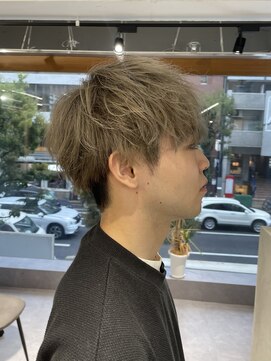 ファイブバイジエクト 堀江(FIVE by The Ect) メンズブリーチカラー　グレージュカラー　メンズマッシュ