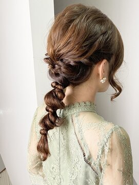 リルア 博多(LIRUA) お呼ばれヘアセット編みおろし