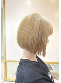 ハイトーン切りっぱなしボブ