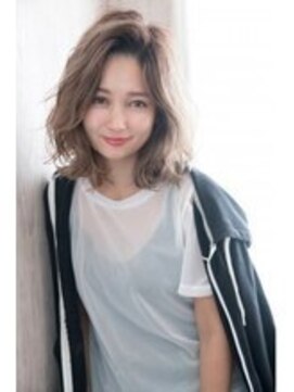 トッカ 広島(tocca) ミディアム×ふわボブ