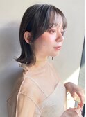 前髪美髪艶感フェミニンロングエアリーカールサイドバング