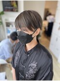 【大人女性にオススメ】ハンサムショート×インナーカラー