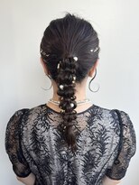 オッジバイケンジ(oggi by KENJE)&nbsp;編みおろし/ヘアアレンジ/ひふみ