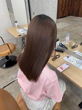 マジコ 表参道(Magico) Ribbon Straight×艶感美容液care【表参道/髪質改善】