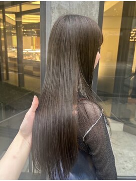 オリーブベージュ、透明感カラー、シャギーレイヤー