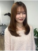 大人ガーリー似合わせミディアムレイヤーカットダークアッシュ