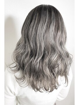 ラフィス ヘアー ルーム 難波本店(La fith hair room) シルバーグレイアッシュ