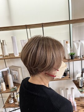 ポッシュヘアー(POSH hair) 大人ショートカット