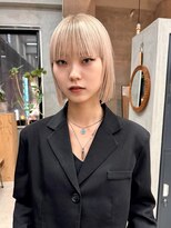 テトヘアー(teto hair) ローライトホワイトブロンドボブパッツンボブマチルダボブ