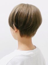 《*透明感あるカラー*》と《*ショートヘア*》を実現するには、透明感カラーがオススメ◎[ハイライト]