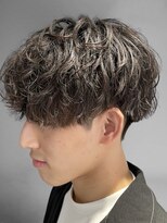 エール(Aile) MEN’SHAIRウルフアッシュブラックカルマパーマベリーショート