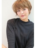 ショートハイトーン可愛い大人ミルクティー艶簡単スタイリング