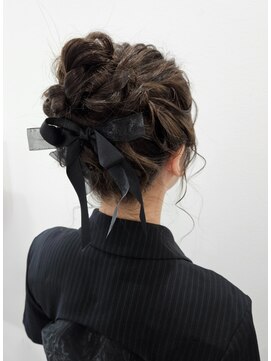 ベルグロー 北新地上通り店(BELLEGROW) 【洗練された気品】高めアップヘアアレンジ｜大阪梅田・北新地
