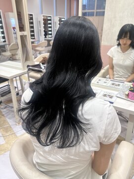 リー 梅田(Lee) 透明感ブラック！