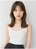 オリーブグレージュ 透明感カラー くびれヘア 顔周りカット 艶髪