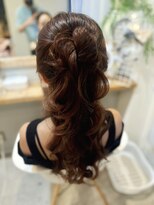 パシャ(Pasha) 長さ出しポニーテールアレンジ