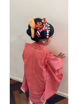 ヘアーアンドメイクアップモパ 七五三日本髪