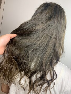 カルマ(KARMA) オリーブカラー