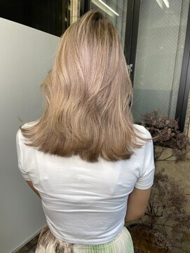 ロジッタ(ROJITHA) 【ROJITHA原宿表参道】ミルクティベージュ×ナチュラルウェーブ