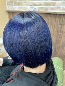 ステラート(Stellato) ブルーカラー×ボブ