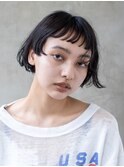 短め前髪のマッシュボブ
