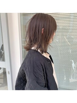 ミント(mint) 外ハネボブ/切りっぱなしボブ/レイヤーボブ/グレージュ