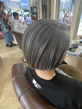 スーペリオル(SuPerior) 切りっぱなしボブ