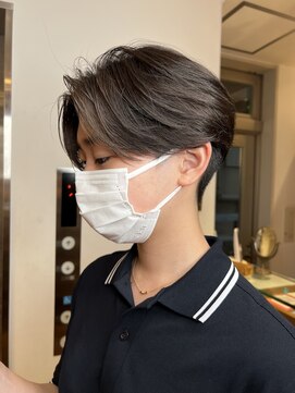 エクリ 麻布十番(equri) ニュアンスセンターパート