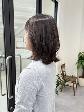 エブリ(evri) 「evri」外ハネボブ 外ハネミディ 外ハネスタイル ボブ