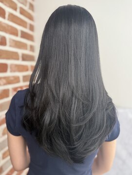 エニー 栄(Any) 韓国レイヤー×ブルーブラック