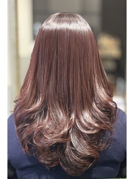 アンジー(Angee) トリートメントで土台を整えてからのヴァイオレットカラー