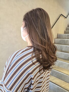 ヴィサージュメゾン(VISAGE maison) シナモングレージュ×ハイライト