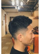 ヘアメイク フレンシア(hair make flencia)&nbsp;男らしさを引き立てるクリーンなフェードカット【275スタイル】