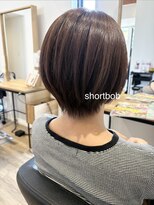アンジュールテラス(UNJOUR TERRACE) ショートボブ